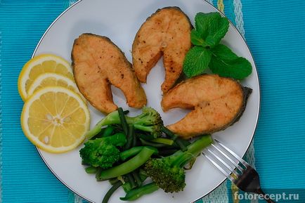 Juicy grillezett hal, ropogós, egyszerű receptek