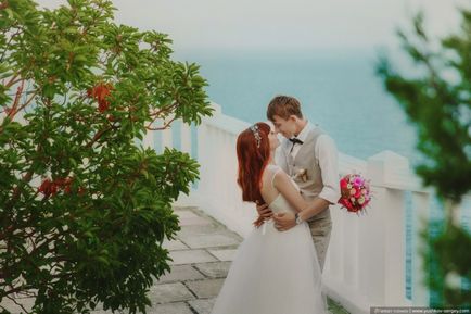 Esküvői két a Krímben, látogatás ünnepség egy tengerre néző - a fotós - Krím, Szevasztopol, Jalta (Krím) Esküvői két a Krímben, látogatás ünnepség egy tengerre néző - a fotós - Krím, Szevasztopol, Jalta,