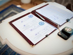 A házassági anyakönyvi kivonat, a házastársak a válás után jogok