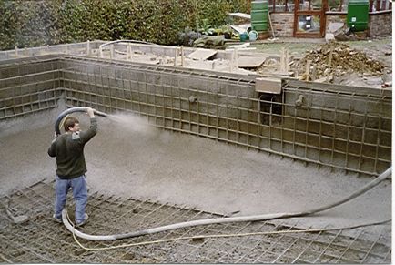 beton medence építési technológia, hogy a saját kezébe