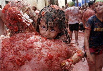 Paradicsom Fesztivál Spanyolország, paradicsom fesztivál, La Tomatina, paradicsom harc (paradicsom fesztivál) Paradicsom Fesztivál Spanyolország, paradicsom fesztivál, La Tomatina, paradicsom harc