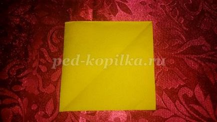 Lotus váza papír szalvéta kezük, mint a jelen március 8. (Lotus) Lotus váza papír szalvéta kezük, mint egy ajándék március 8