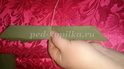 Lotus váza papír szalvéta kezük, mint a jelen március 8. (Lotus) Lotus váza papír szalvéta kezük, mint egy ajándék március 8