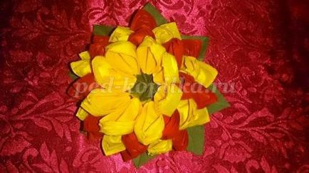 Lotus váza papír szalvéta kezük, mint a jelen március 8. (váza) Lotus váza papír szalvéta kezük, mint egy ajándék március 8