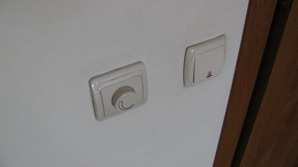 Szagelszívó a fürdőszobában és a WC-vel, mennyezeti elektromos és egyéb lehetőségek (saját) Szagelszívó a fürdőszobában és a WC-vel, mennyezeti elektromos és egyéb opciók