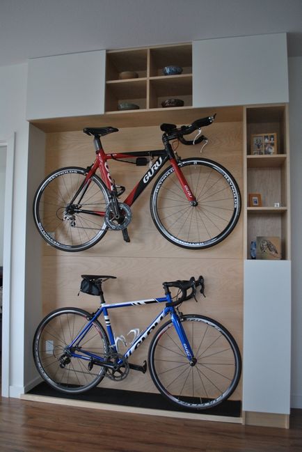 Kerékpár tároló a lakásban, belső dolgok
