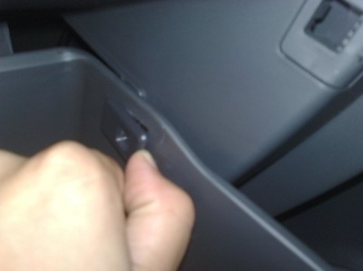 Cseréje a fülke szűrőt a Chevrolet Cruze utasítás, fotó, videó