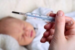 A citomegalovírus csecsemőknél kezelt (bénulás) A citomegalovírus csecsemők kezelt