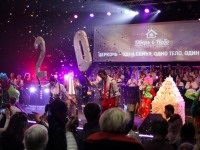 Ajtó to Heaven „Dnyipropetrovszk ünnepli 20 éves évfordulóját