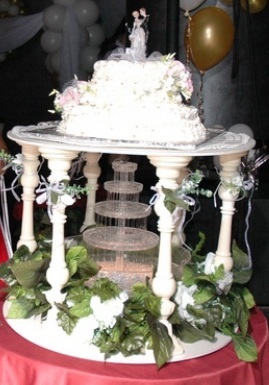 Szökőkút pezsgővel egy esküvőn! (Fountain pezsgő egy esküvőn) Szökőkút pezsgővel egy esküvőn!