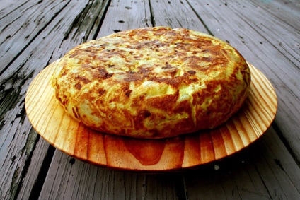 Spanyol omlett vagy rántotta burgonyával