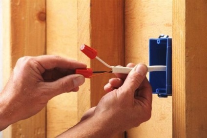 Hogyan végezzen villany a házban, a választ a kérdésekre (magatartás elektromos) Hogyan végezzen villany a házban, a válaszokat kérdéseire