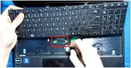 Hogyan szétszedni laptop Toshiba Satellite C650D (C650D) Hogyan szétszedni laptop Toshiba Satellite C650D