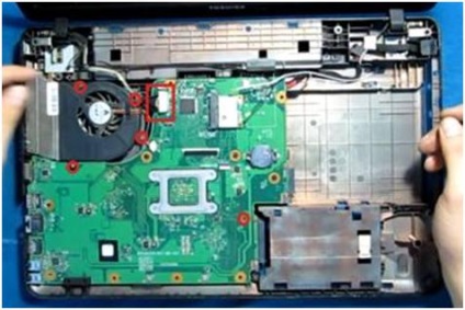 Hogyan szétszedni laptop Toshiba Satellite C650D (szétszerelni a laptop Toshiba Satellite C650D) Hogyan szétszedni laptop Toshiba Satellite C650D