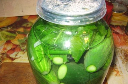 Sós uborka konzervipari recept a téli sterilizálás nélküli, bankok, fotó, videó