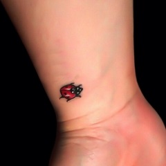 Красиві маленькі татуювання для дівчат і чоловіків