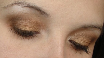 Szemhéjárnyaló krém Maybelline krém-gél árnyék színes tetoválás (№ árnyalatok 05, 40, 35, 20) - válaszok (válasz) Cream szemhéjpúder Maybelline krém-gél árnyék színes tetoválás (№ árnyalatok 05, 40, 35, 20) - vélemény
