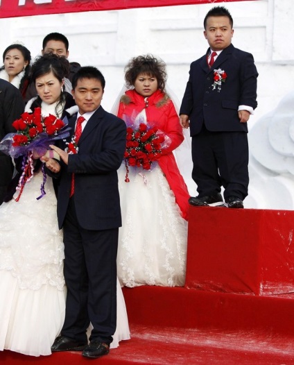 Mass esküvői Harbin - hírek képekben (Sky REUTERS Song) Mass esküvői Harbin - hírek képekben