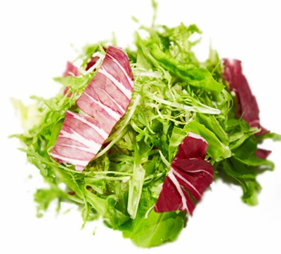 Vegyes saláta elkészítése és hogyan kell mosni a leveleket is