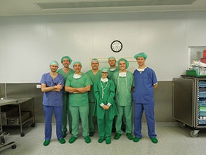 Műtéti eltávolítása a mellékvese daganat - PhD Makarin Viktor Alekseevich
