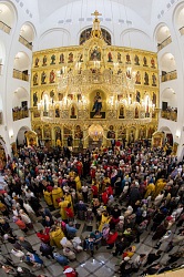 Megnyitása a Születés székesegyház (katedrális) Megnyílt a Születés székesegyház