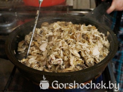 French Open torta „Kish Loren” csirkével és gombával (lépésről lépésre recept fotókkal)