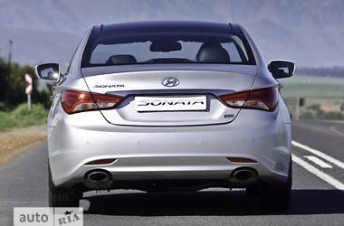 Vélemények a Hyundai Sonata 2010-ben a tulajdonosok a előnyeiről és hátrányairól
