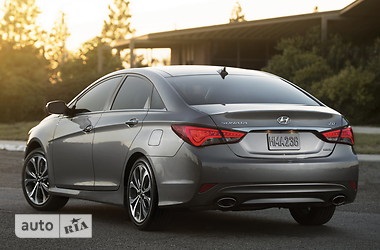 Vélemények a Hyundai Sonata 2010-ben a tulajdonosok a előnyeiről és hátrányairól (vélemény) Vélemények a Hyundai Sonata 2010-ben a tulajdonosok a előnyeiről és hátrányairól