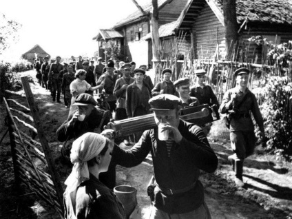 A partizánok a Nagy Honvédő Háború (War) A partizánok a Nagy Honvédő Háború