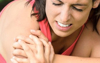 Törések a tuberkulózis a humerus (a hegye a nagyobb tuberosity) Törések a tubercle a humerus