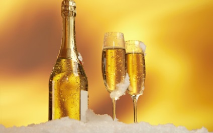 Користь і шкода шампанського для здоров'я для жінок, як впливає на організм, лікування алкоголізму