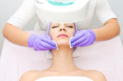 Felületi kémiai peeling arc véleménye, képek előtt és után (peeling) Felületi kémiai peeling arc véleménye, fotók előtt és után