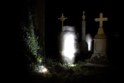 Szellemek a temetőben misztikus tények