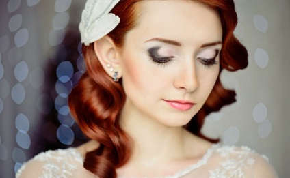 Vörös hajú menyasszony tippeket, amikor kiválasztják a ruha, frizura, csokor