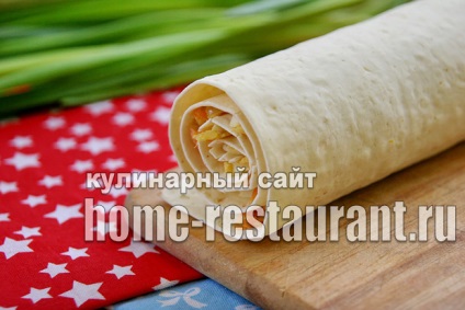 Roll pita a sütőbe csirke recept fényképpel (tekercs) Roll pita a sütőbe csirke recept egy fotó