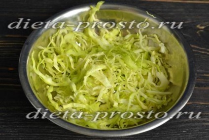 Saláta retek és káposzta dyukanu recept egy fotó