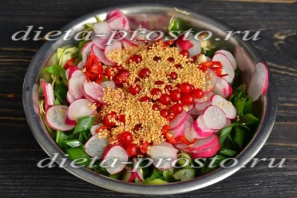 Saláta retek és káposzta dyukanu recept fényképpel (retek) Saláta retek és káposzta dyukanu recept egy fotó