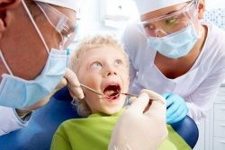 Meddig lehet tartani a arzén a fogat felnőtteknek és gyerekeknek