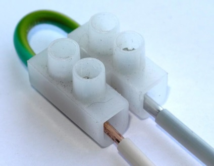 Csatlakozás az elektromos vezetékek és kábelek - javítás és kiképzésével házak (drótok) Csatlakozás az elektromos vezetékek és kábelek - javítás és kiképzésével házak