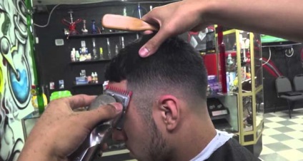 Hajvágás Polka férfi frizura fotó video, a kivitelezés az angol technológia