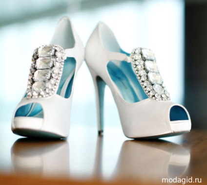 Esküvői divat esküvői cipő szona minden trendek őszi-téli 2011-2012