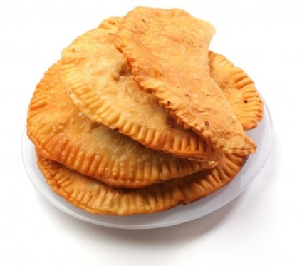 Tészta Chebureki - receptek képekkel (Chebureki tészta receptek fotókkal) Tészta Chebureki - receptek képekkel