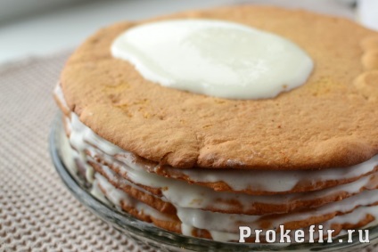 Cake sáfrány Classic - recept fotókkal lépésről lépésre (3 recept tejszín)