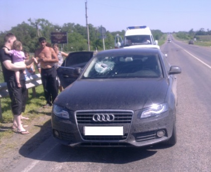 A Rosztov régióban 29 éves nő megölte egy tégla, hogy esett le KAMAZ - Autokadabra