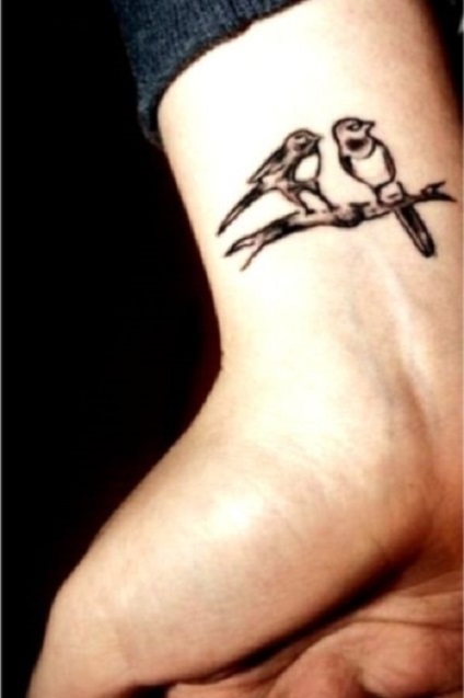 Jelentés madár tetoválás