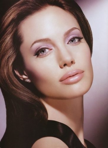 Csillagok alkotó alkotó Angelina Jolie