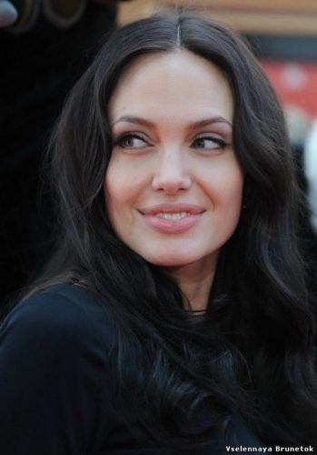 Csillagok alkotó alkotó Angelina Jolie