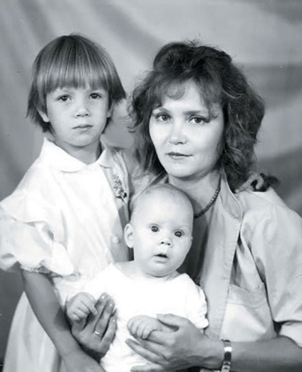 Alla Mikheeva férjével és gyermekei