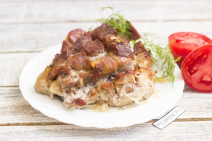 Combjának pulyka a sütőben - lépésről lépésre recept, hogyan kell főzni egy fotó (lépésről lépésre) Combjának pulyka a sütőben - lépésről lépésre recept, hogyan kell főzni fotókkal