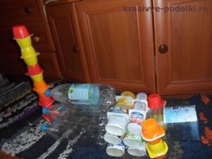 Sárkány készült papírmasé a kezüket (figyelem, hogy az alján) Sárkány készült papírmasé kezük